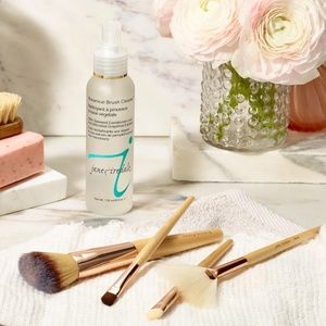 Jane Iredale Botanical Brush Cleaner